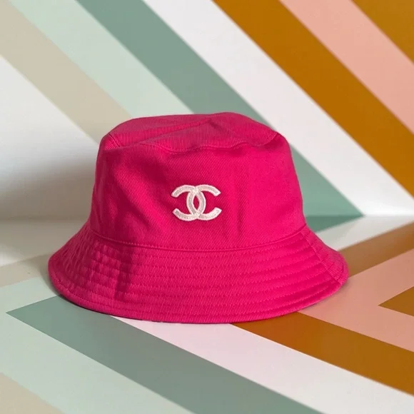 CHANEL | Accessories | Reversible Chanel Bucket Hat Size S  display picture 1